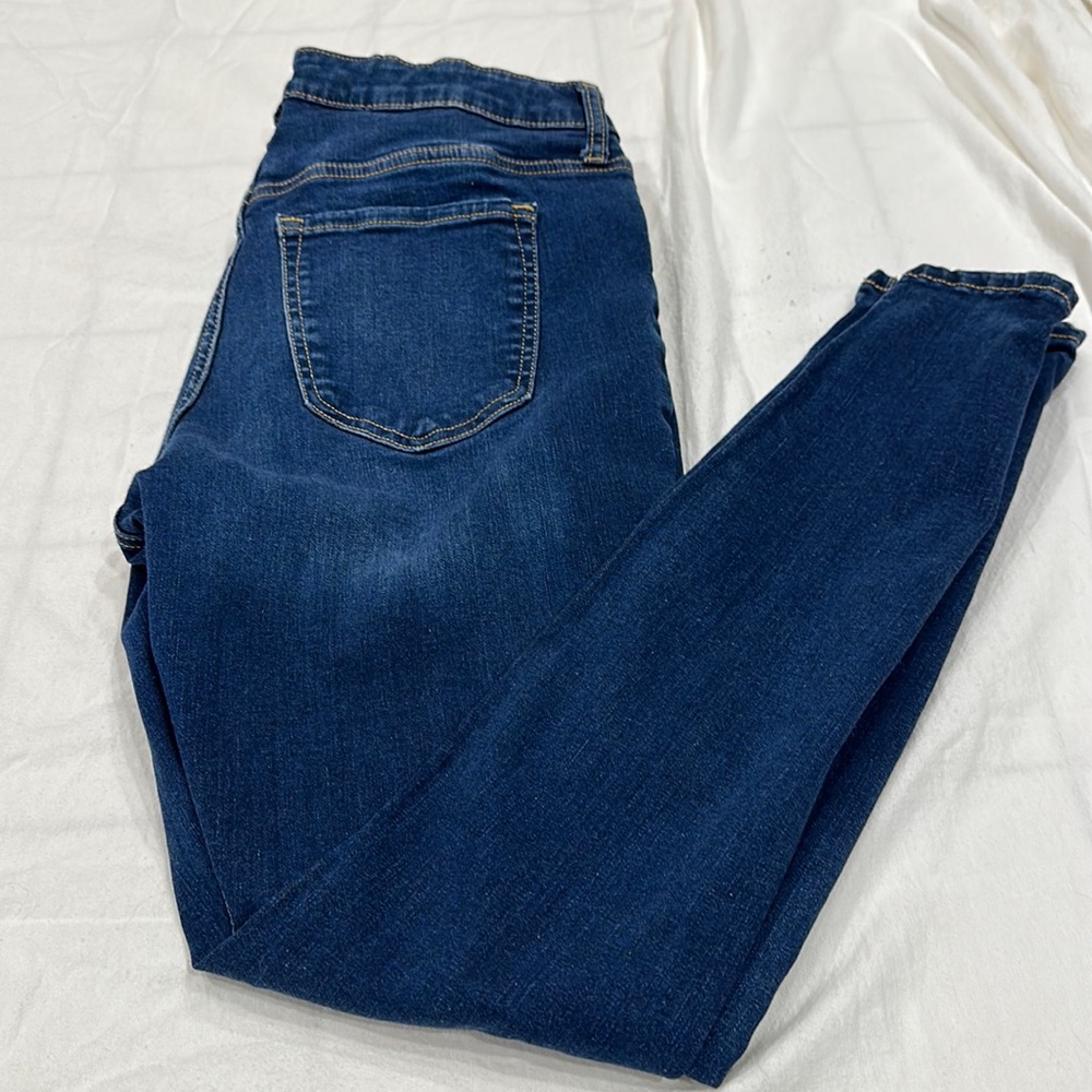 Gap sculpted jeans